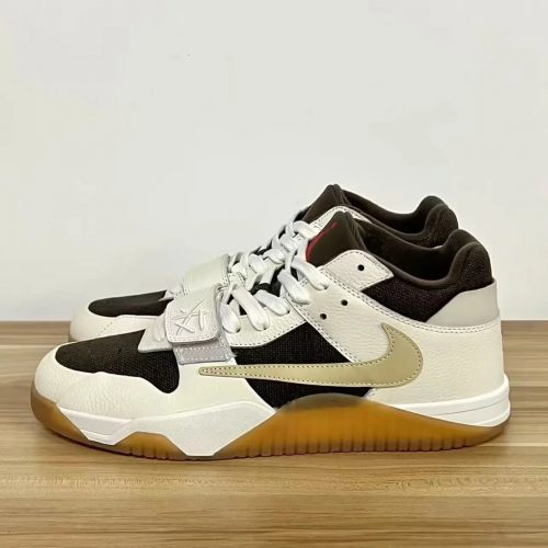 Nike Jumpman Jack TR chunky sneakers White and Brown