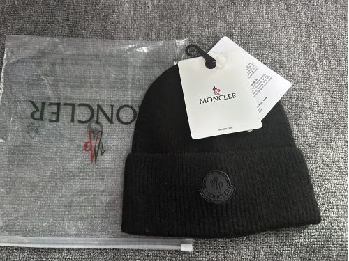Moncler Ribbed Beanie Knit Hat Black
