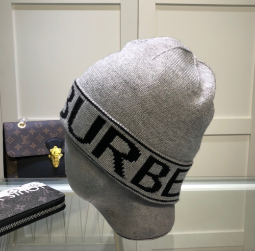 Burberry Intarsia Knit Wool Beanie Hat Gray