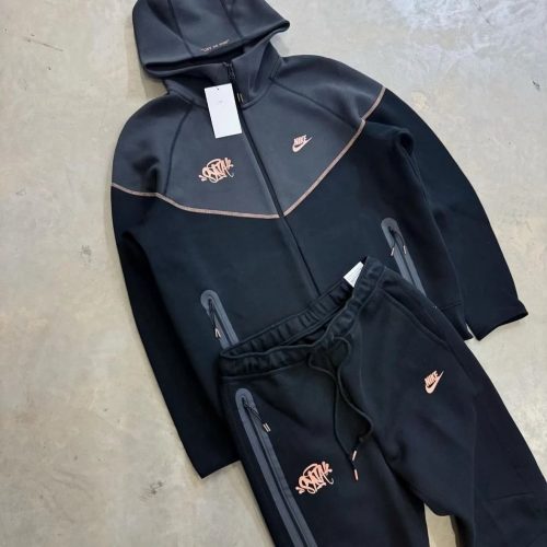 Nike Tech Fleece Streetwear Tracksuit Set Black