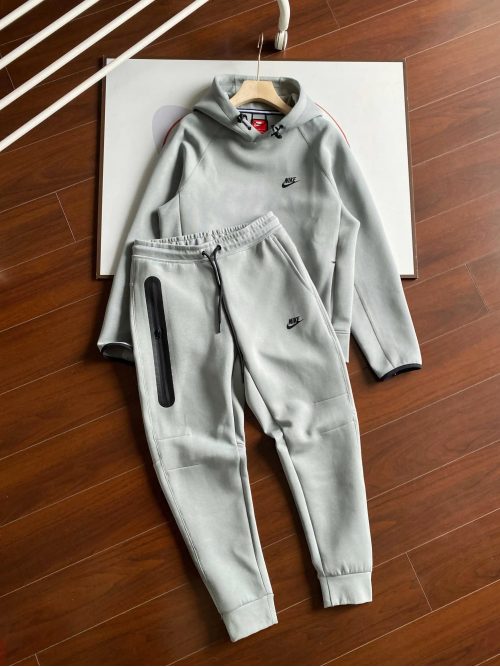 Nike Tech Fleece Sporty Tracksuit Set Gray