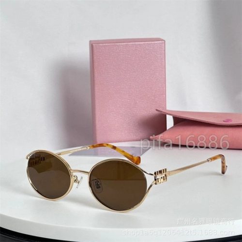 Fendi FF Logo Round Vintage Sunglasses Gold and Brown
