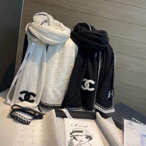 Chanel Knit Scarf Soft Winter Accessory Black and White