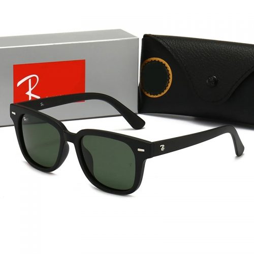 Ray-Ban Wayfarer Classic Sunglasses Black with Green Lenses