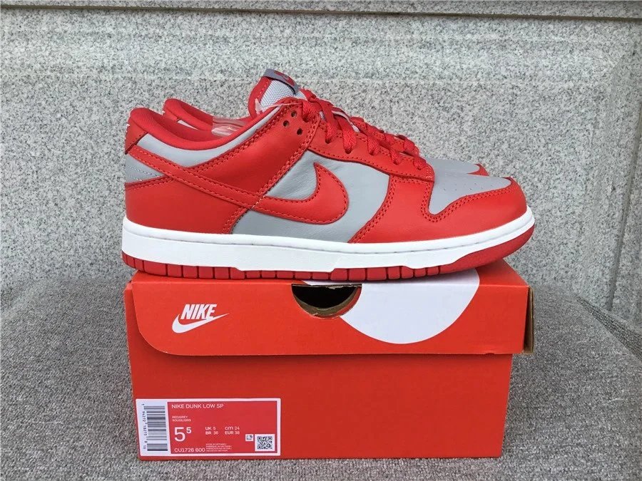 3 3