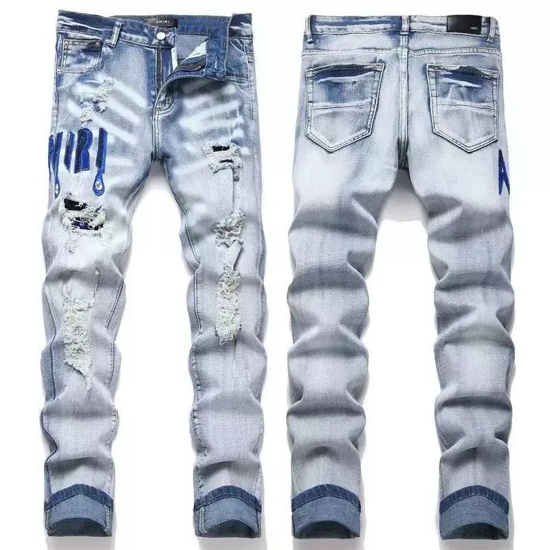 32 32