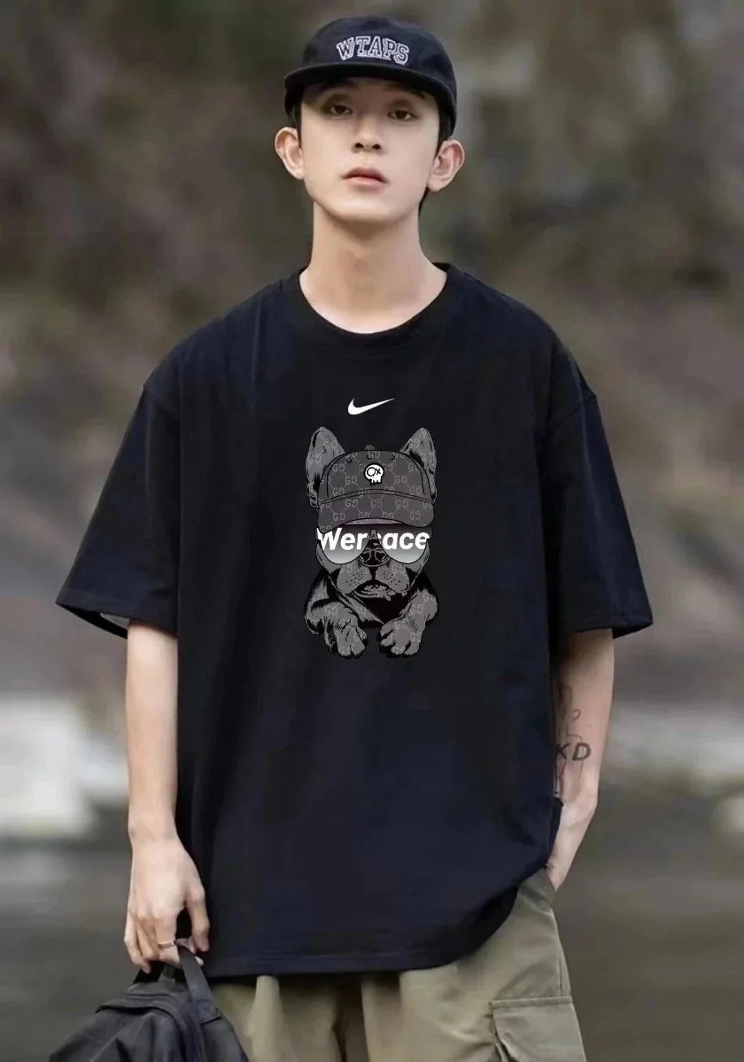 黑色帽子狗002 黑色帽子狗002