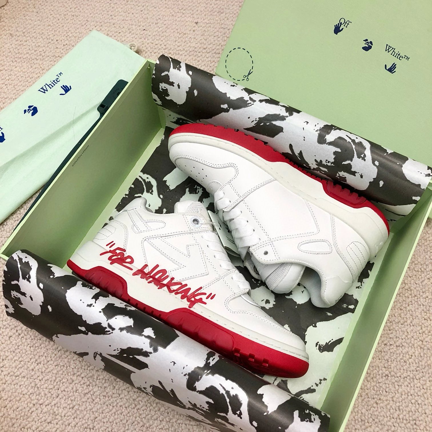 9 9
