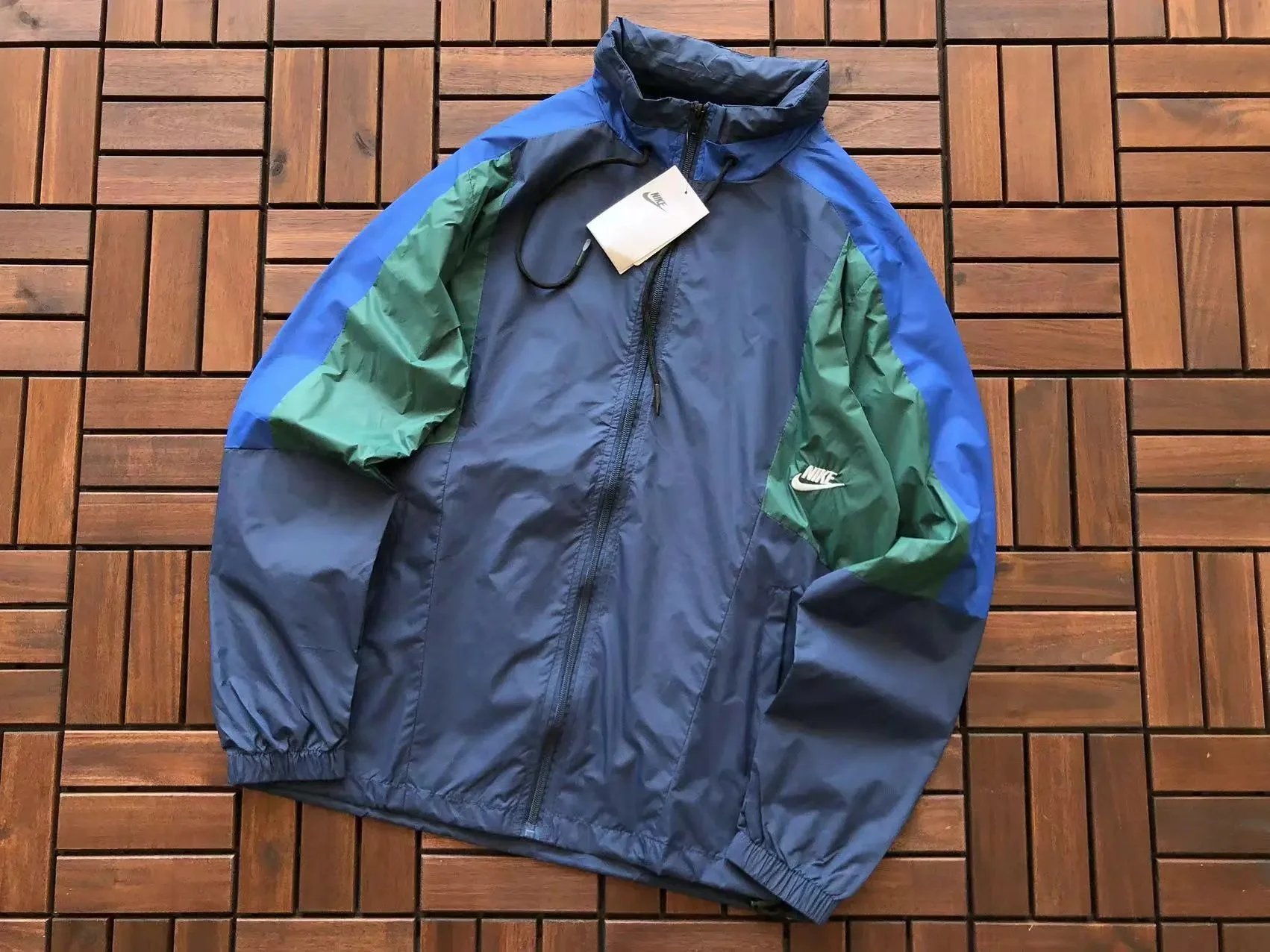 9 9