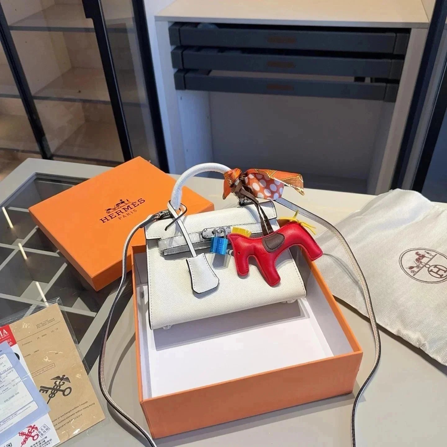 18 18