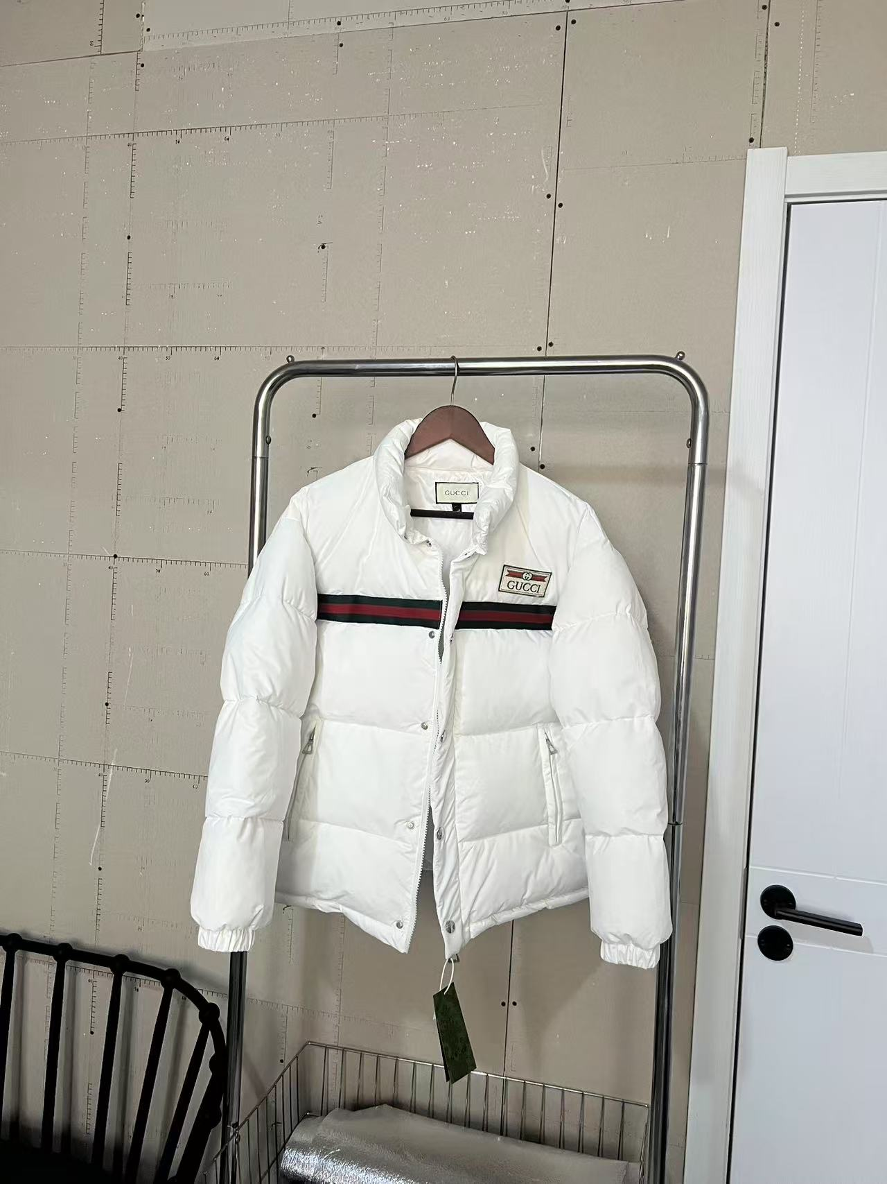 G羽绒服经典款 白 G羽绒服经典款 白
