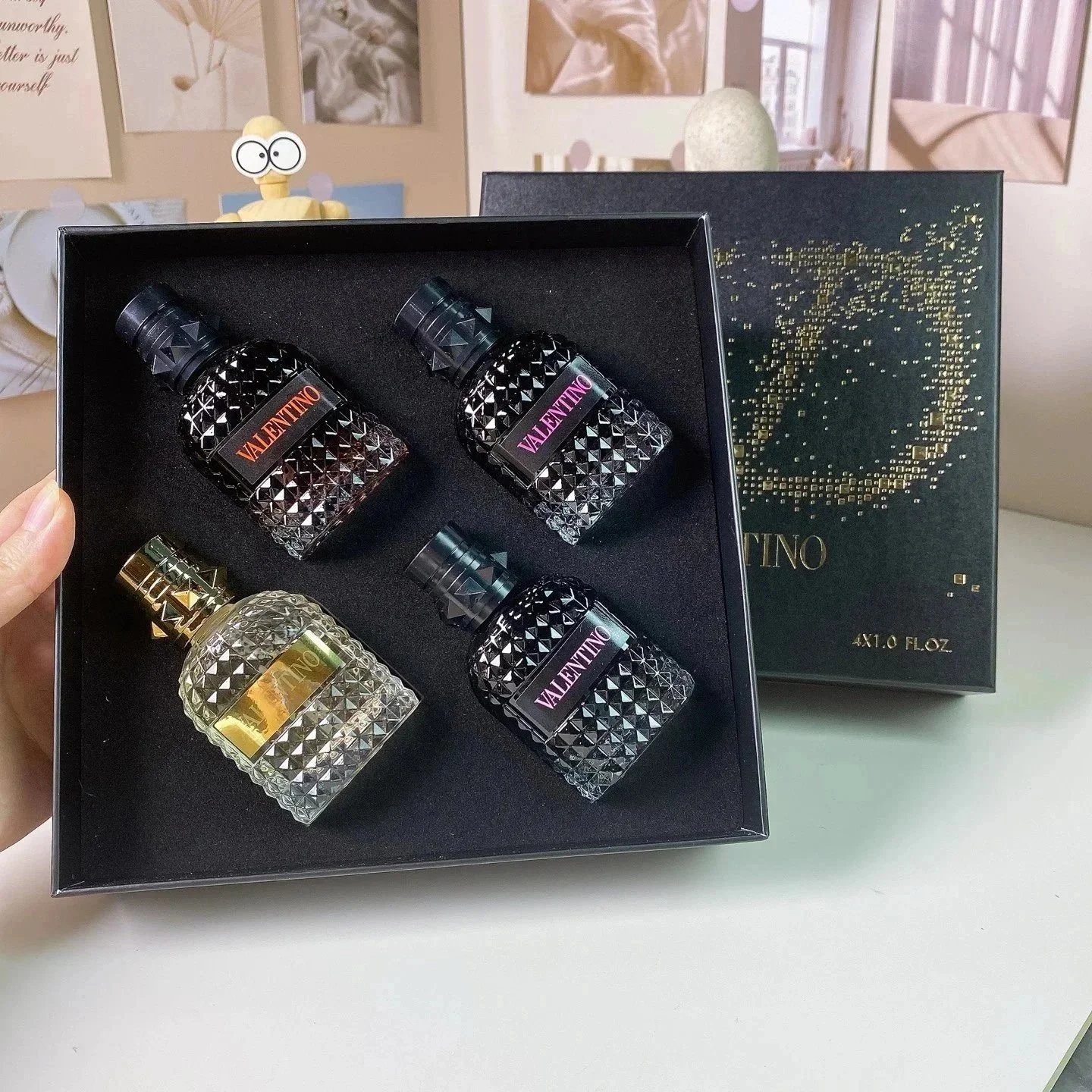 华伦天奴香水黑盒-30ml*4带喷头 华伦天奴香水黑盒-30ml*4带喷头