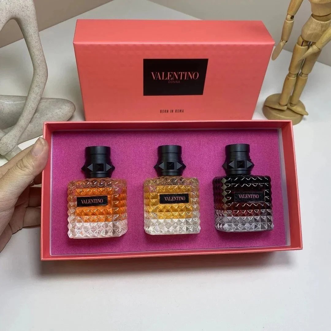 华伦天奴香水红盒-30ml*3带喷头 华伦天奴香水红盒-30ml*3带喷头