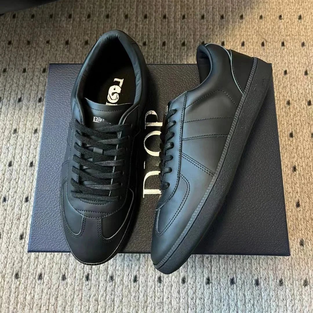 黑色 黑色