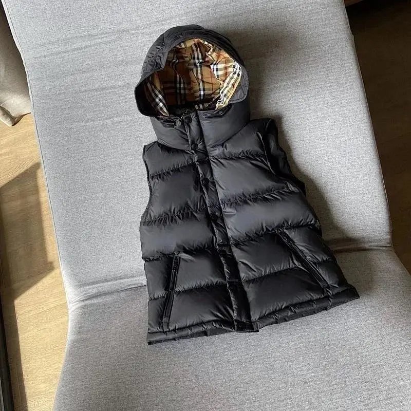Burberry无袖马甲 黑色 Burberry无袖马甲 黑色