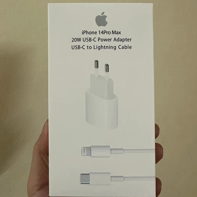 1.5 meter USB-C to Lightning Cable 1.5 meter USB-C to Lightning Cable