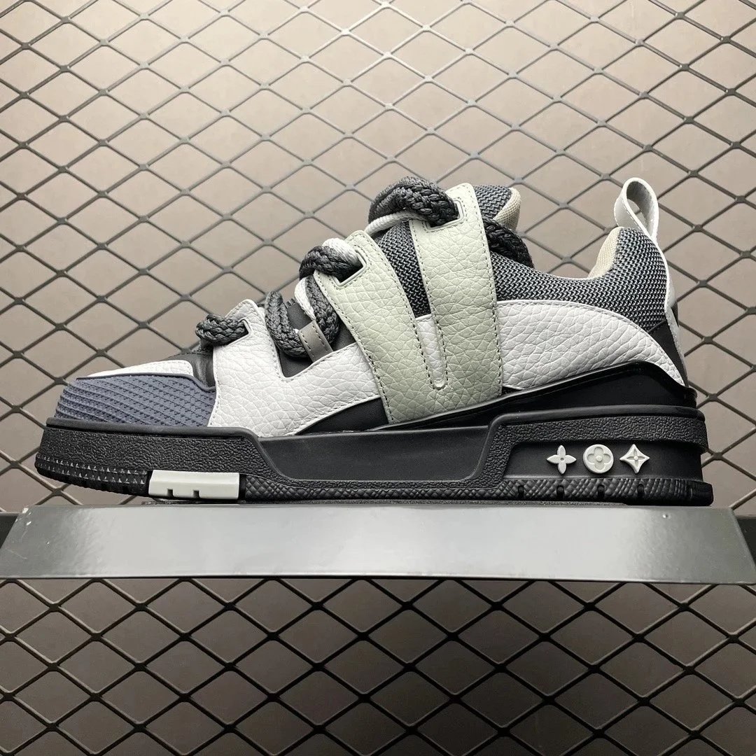 黑灰 黑灰