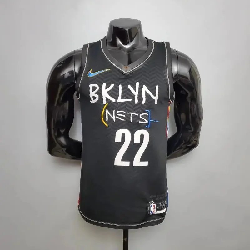 3 3