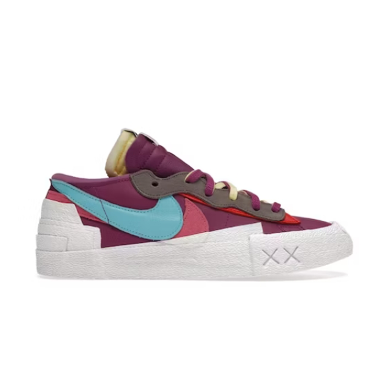sacai KAWS Purple Dusk DM7901-500 sacai KAWS Purple Dusk DM7901-500
