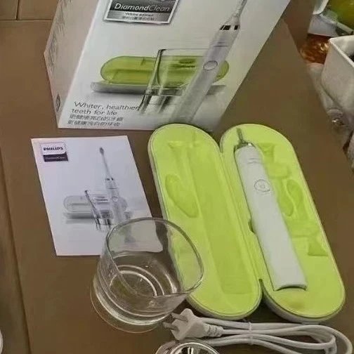 白色 白色