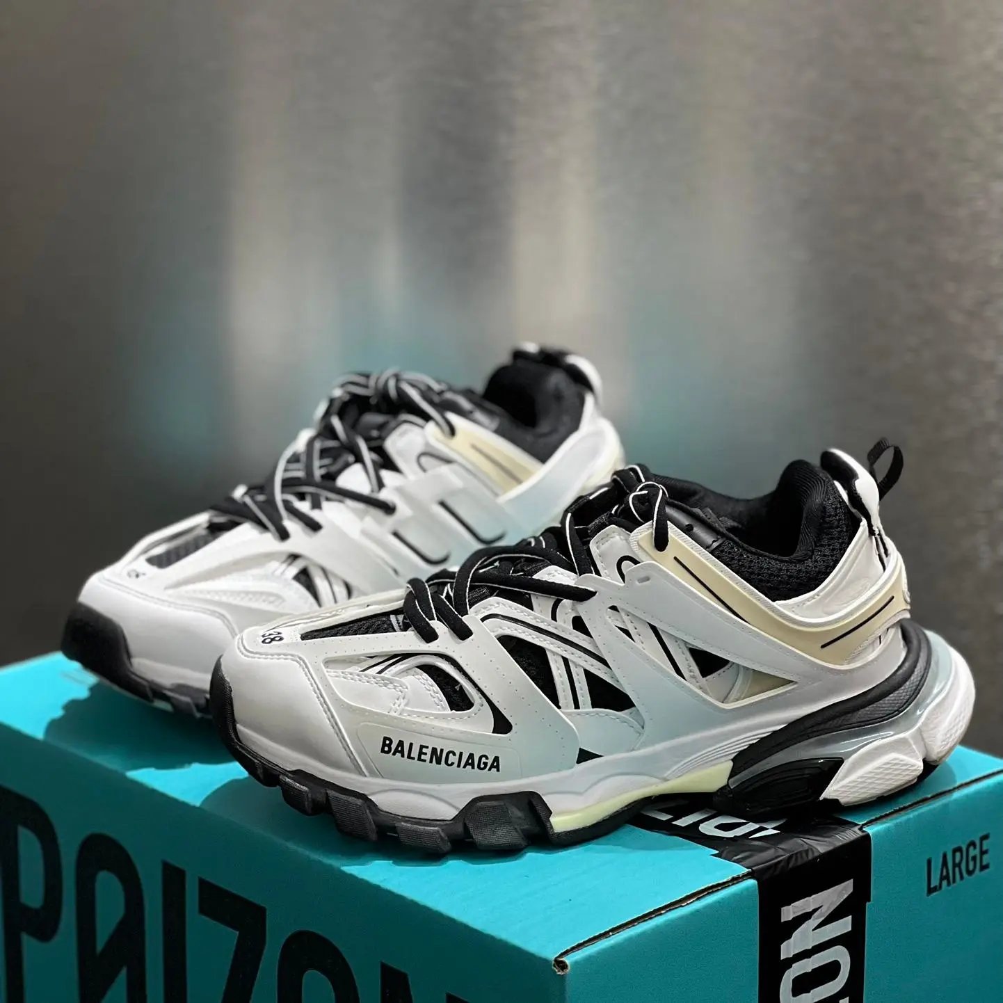7 7