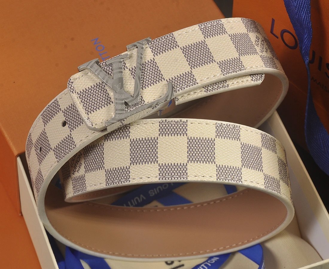 8 8