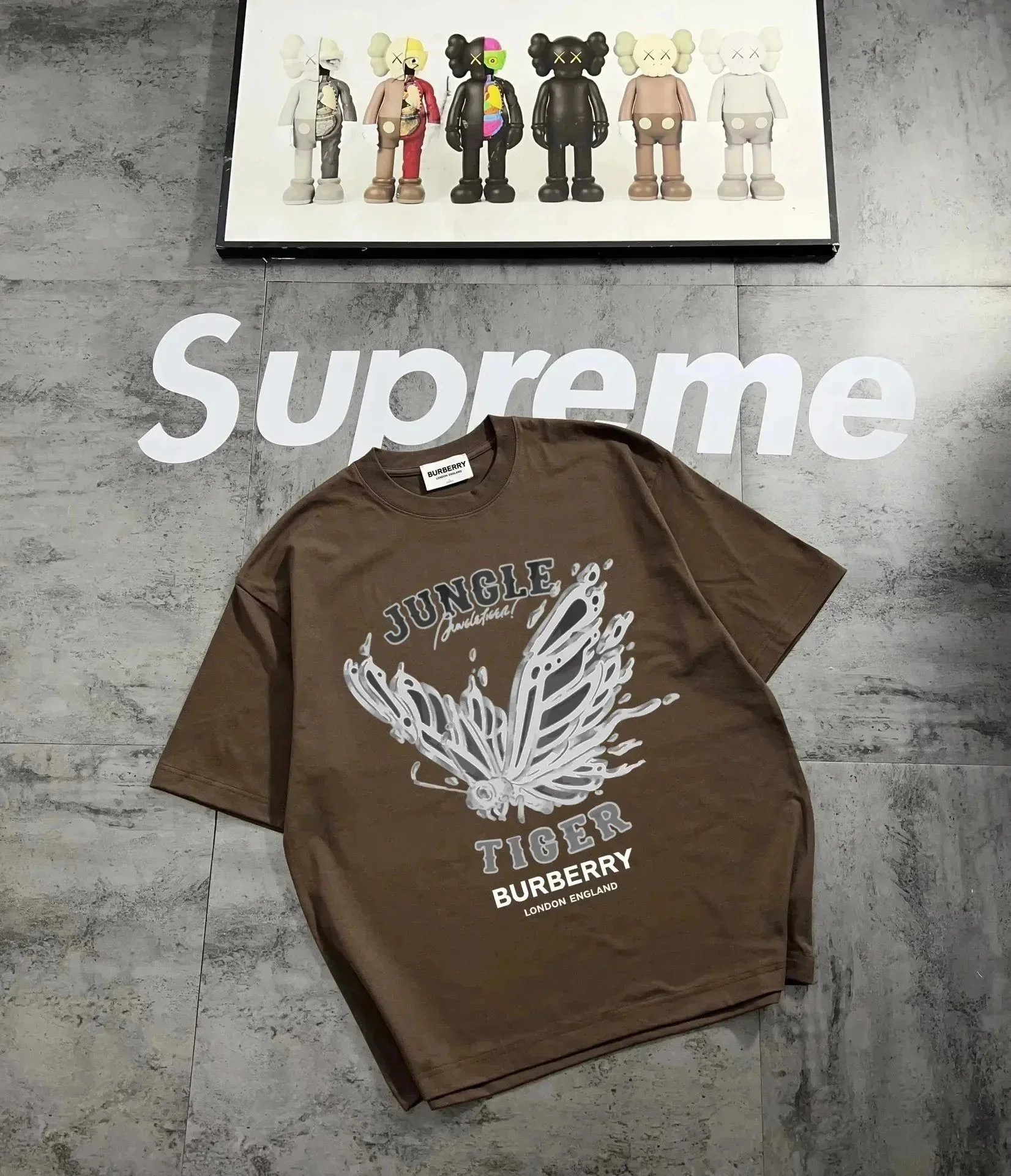01 01