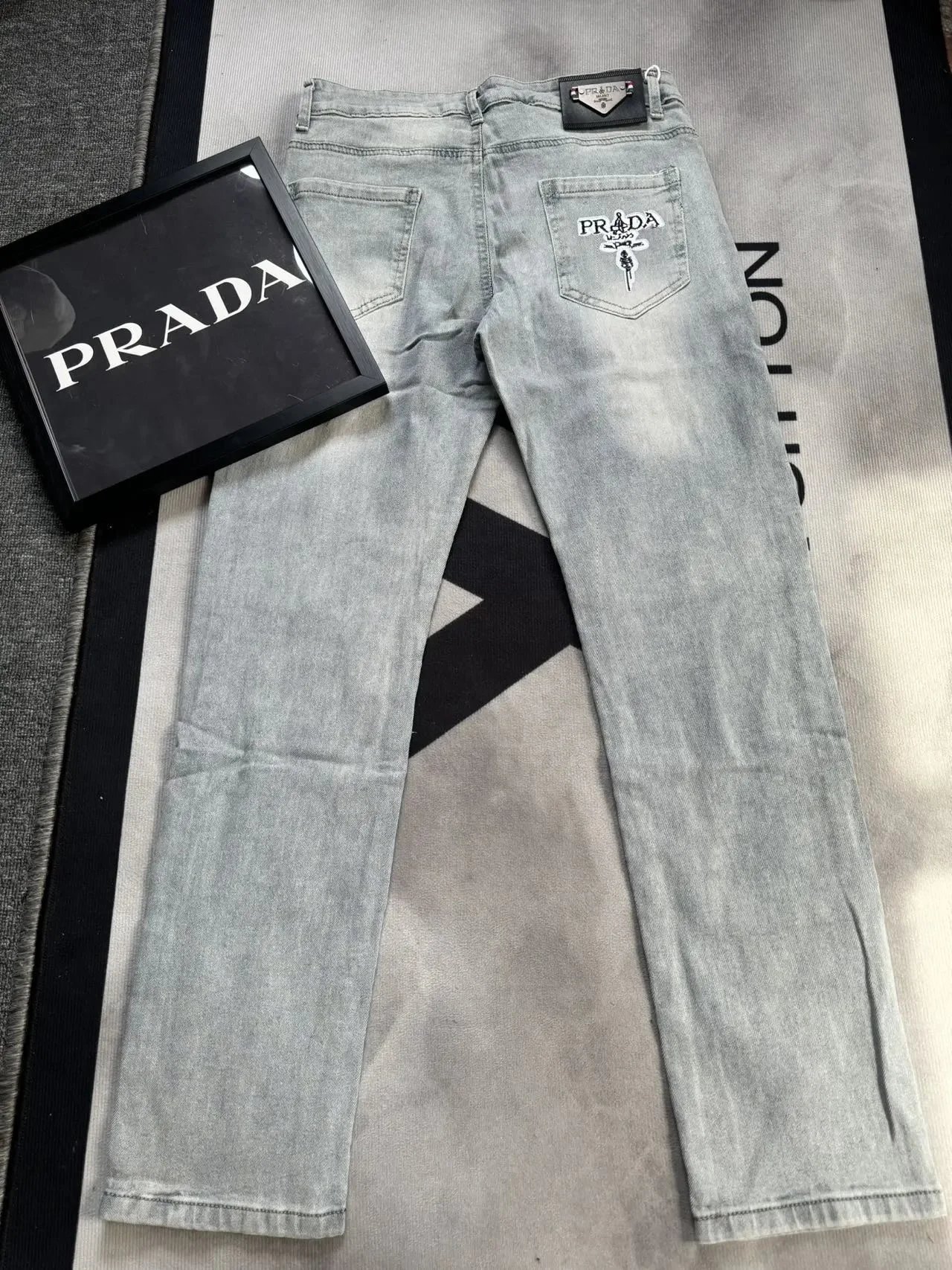 8 8