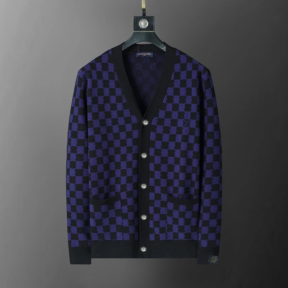 9 9