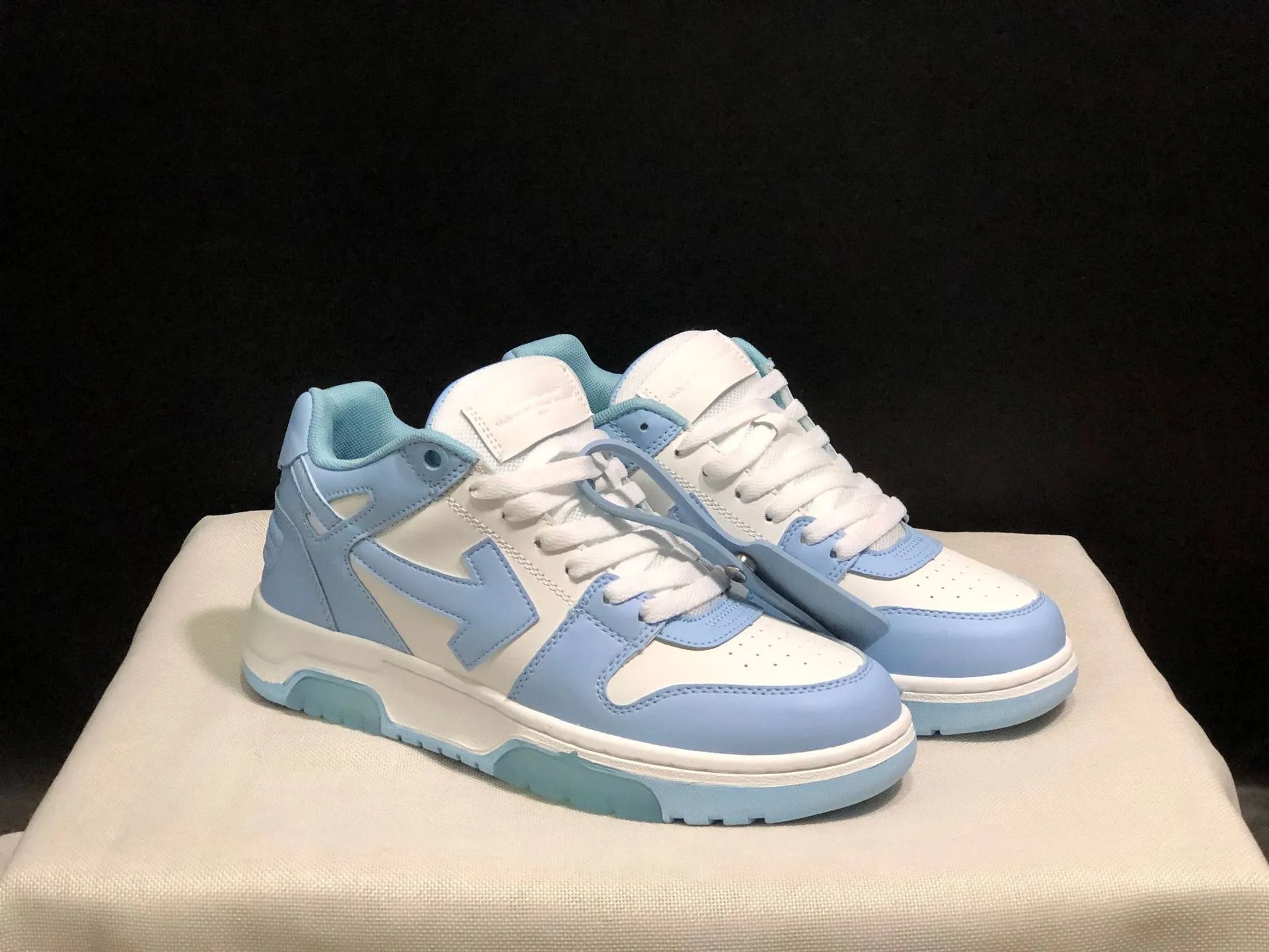 7 7