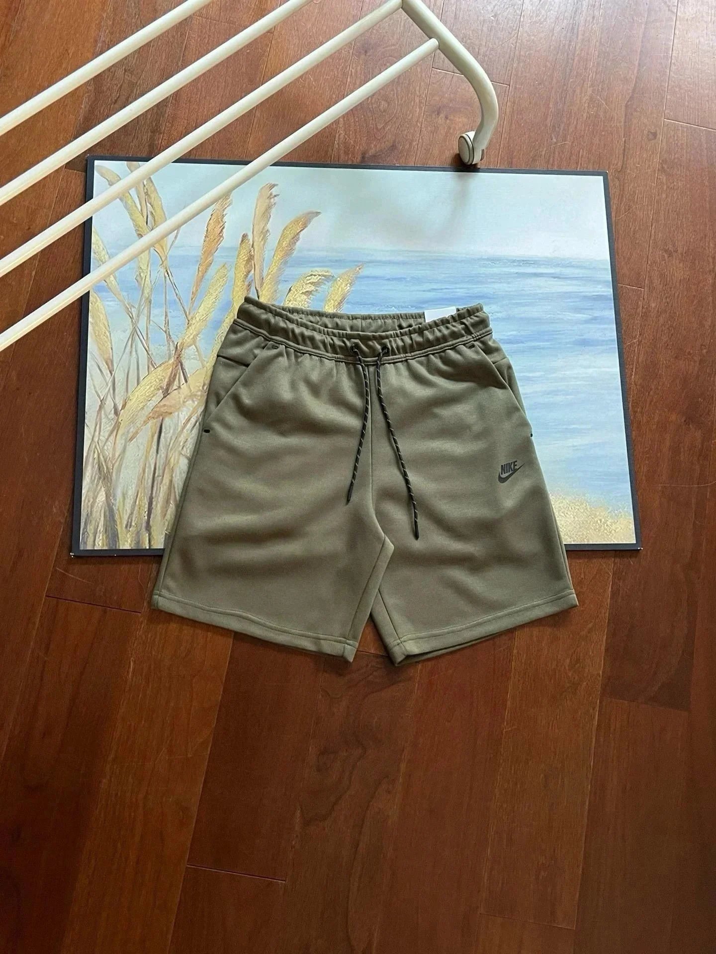 9 9