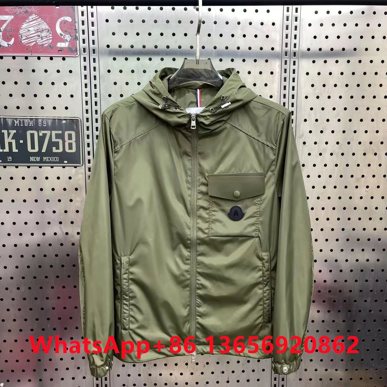 Moncler18 Moncler18