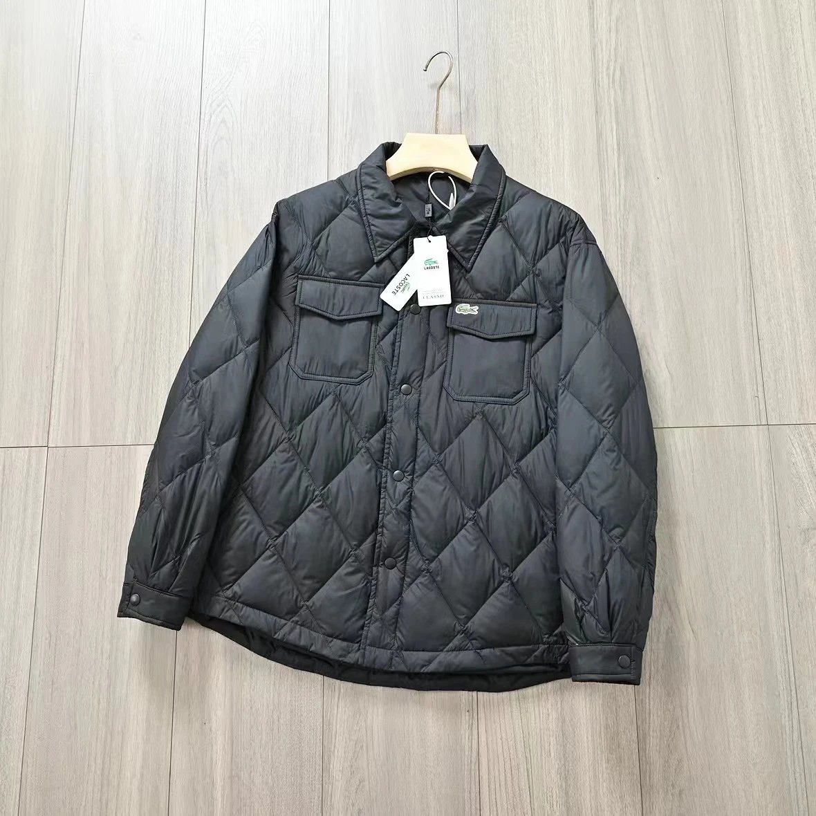 L鳄羽绒服方格黑 L鳄羽绒服方格黑