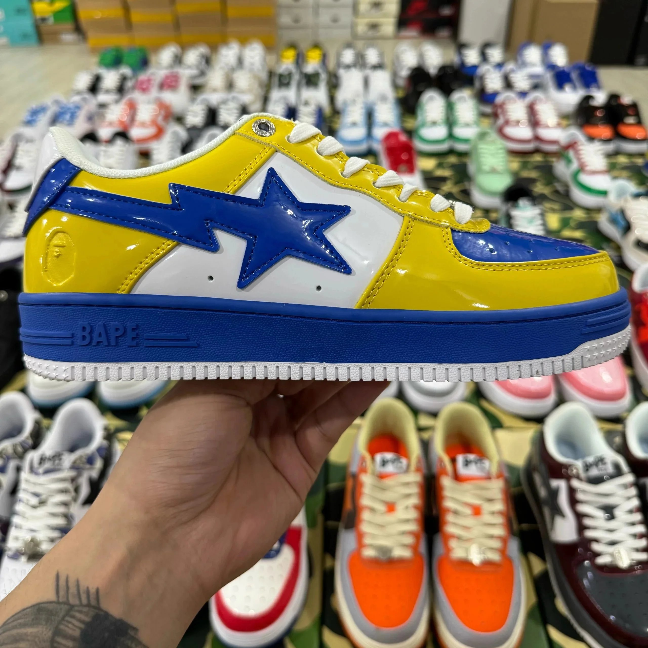 千禧年代白黄蓝 千禧年代白黄蓝