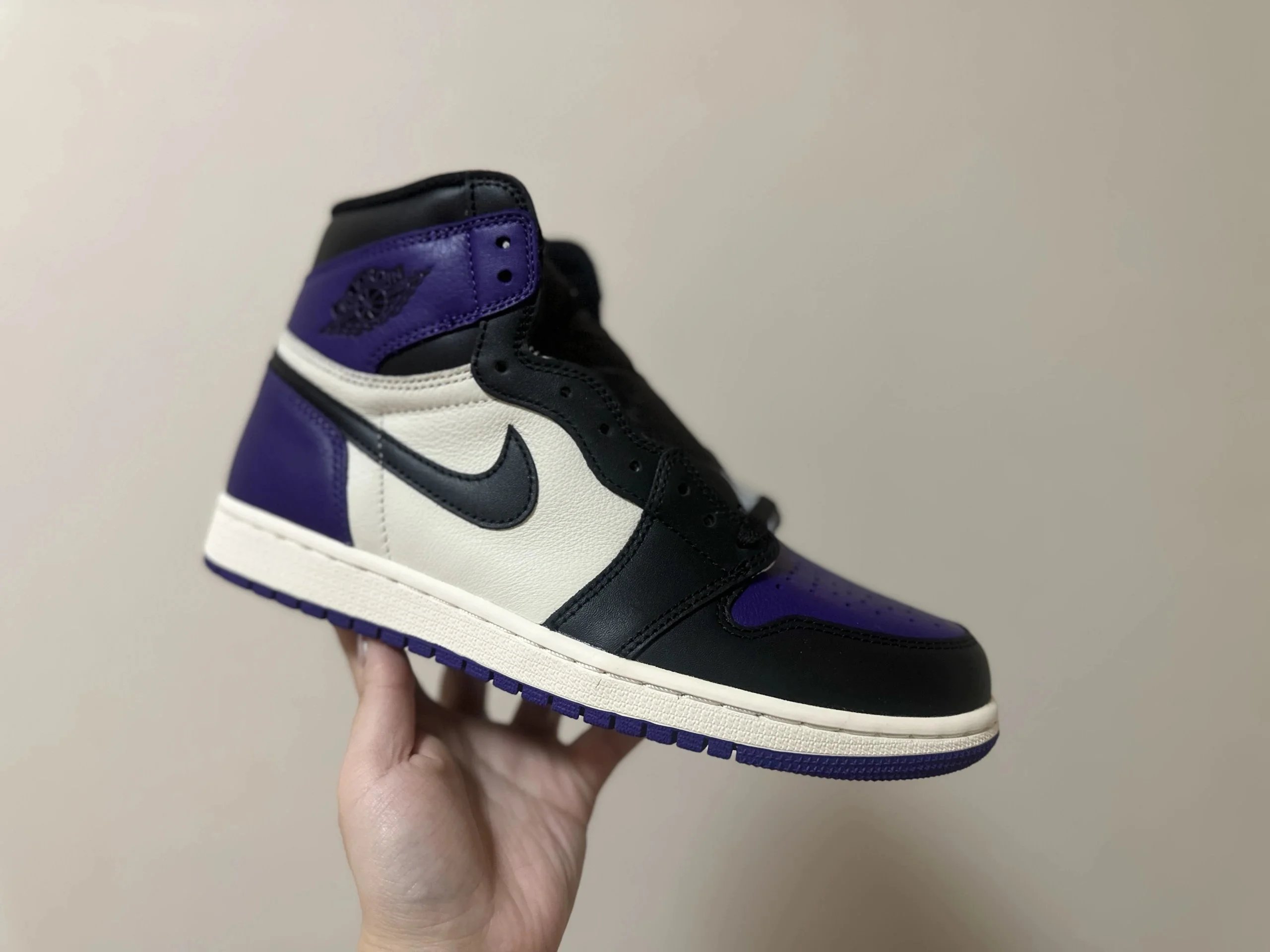 9 9