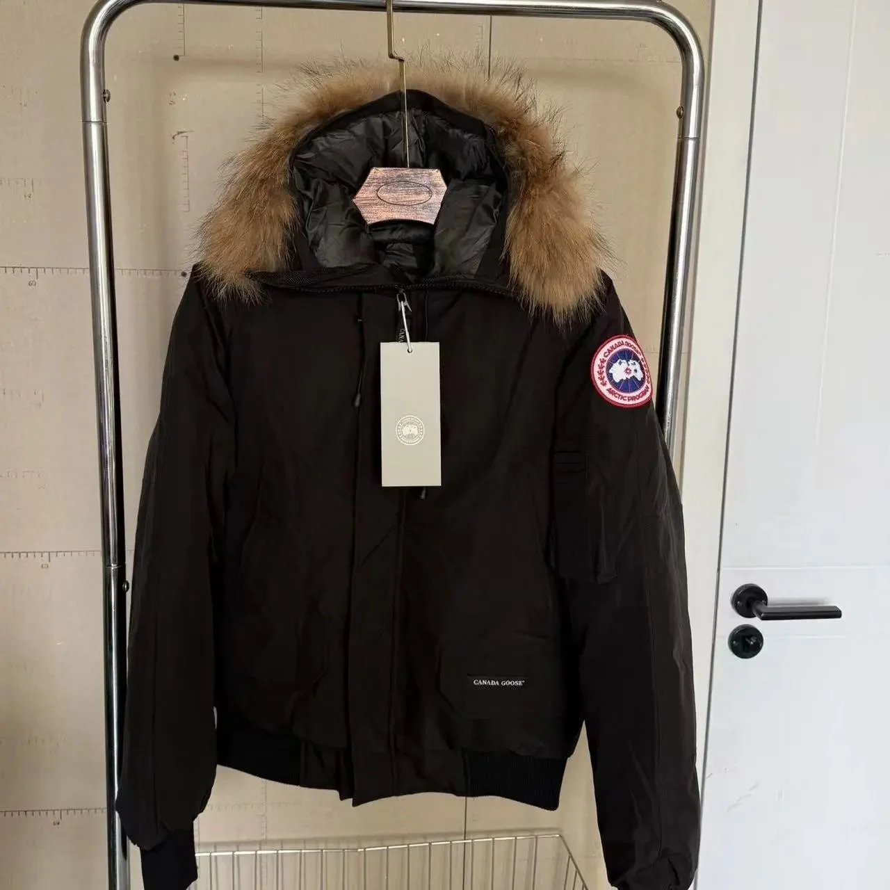 Canada goose黑色<70%白绒(羽绒服) Canada goose黑色<70%白绒(羽绒服)