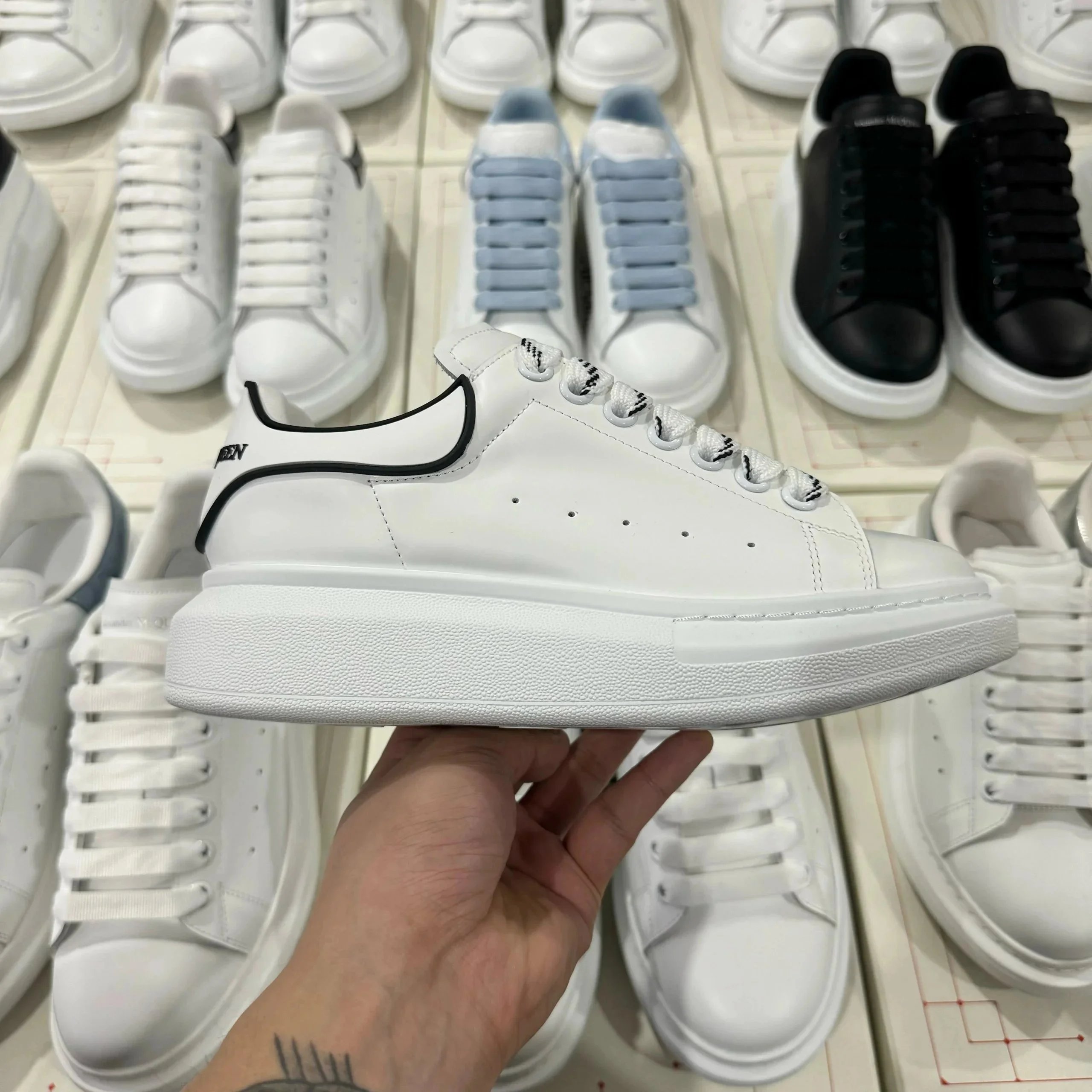 白黑皮尾