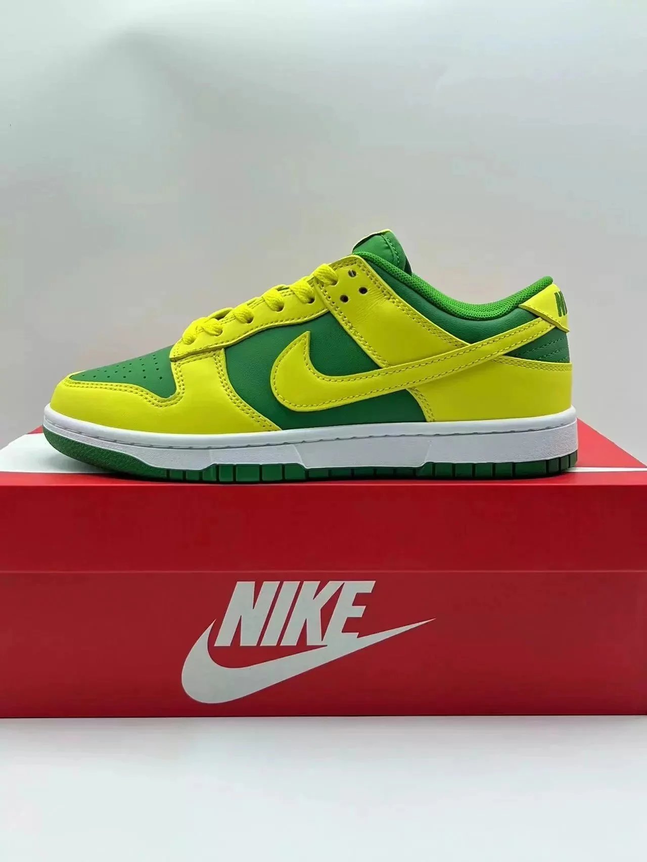 DV0833-300