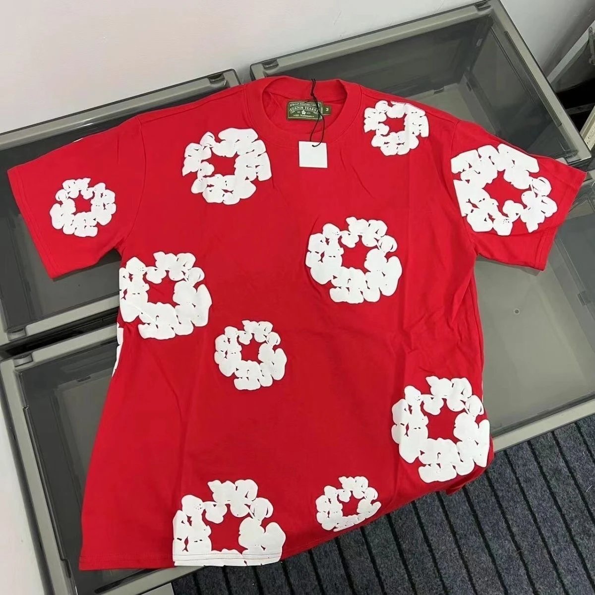 红色