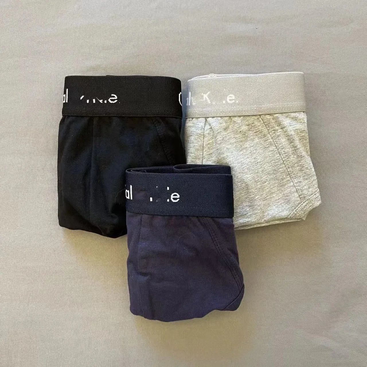 Briefs3