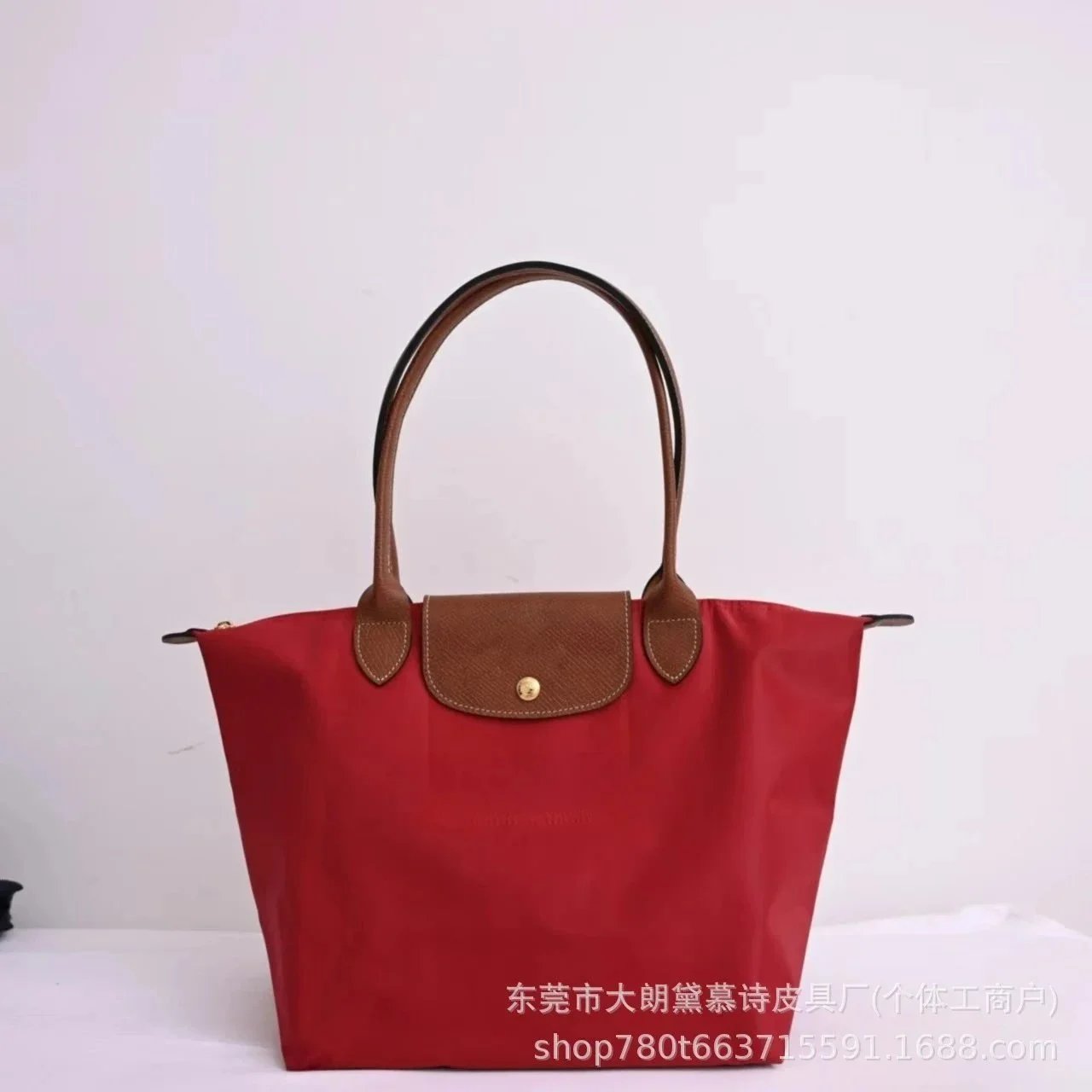 P59经典红色