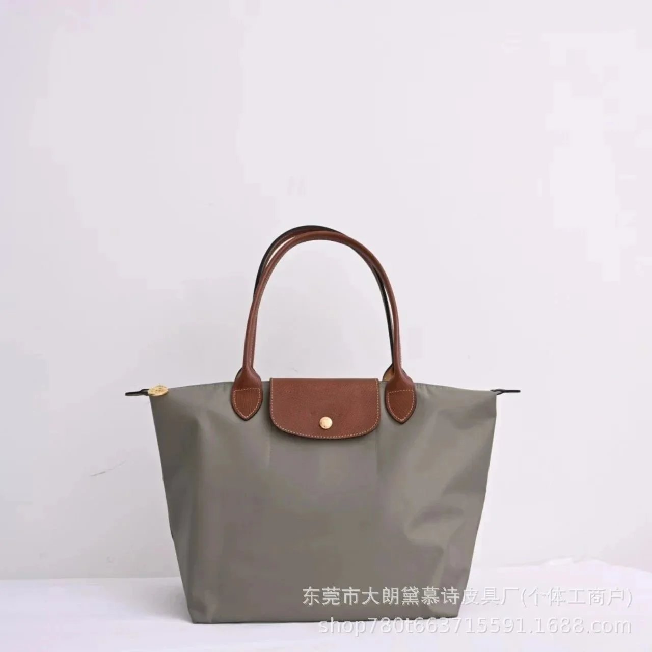 P55经典斑鸠灰