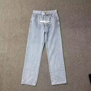38 38