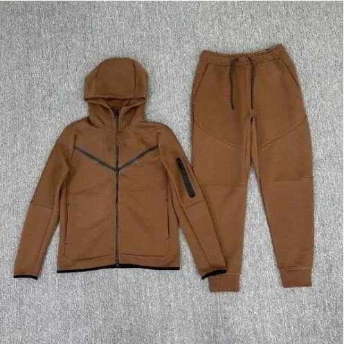 棕色套装