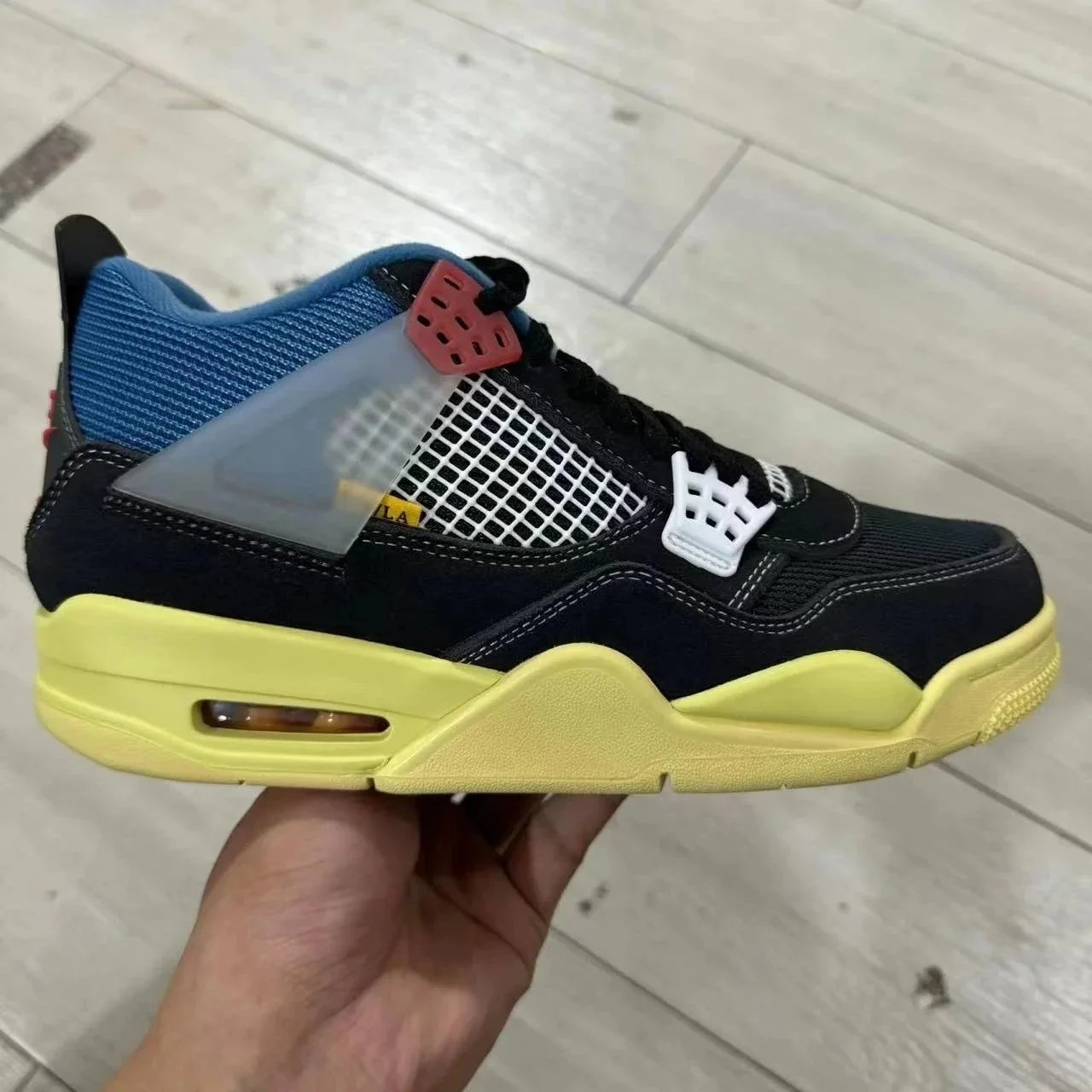货7Union黑蓝