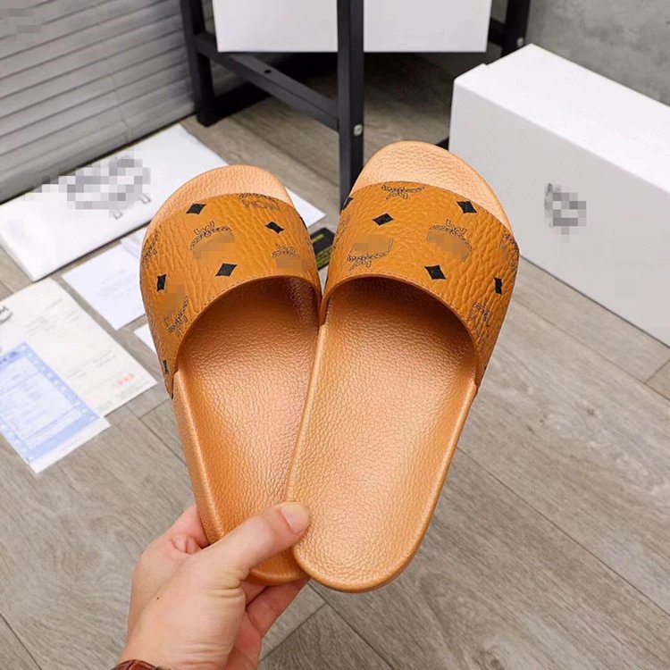 红色大字母