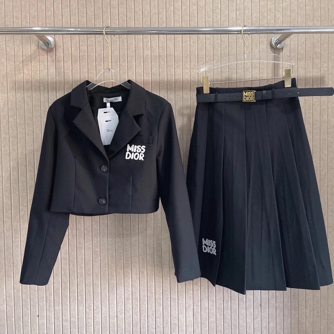 miu  套装1