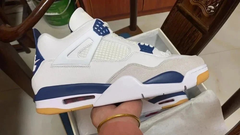 白蓝灰SB色
