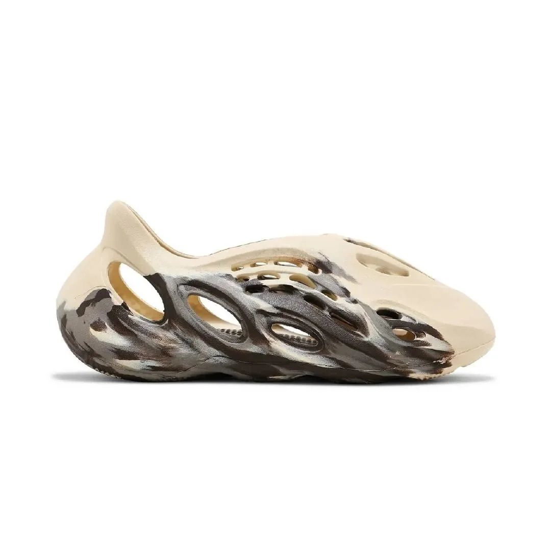 GX8774