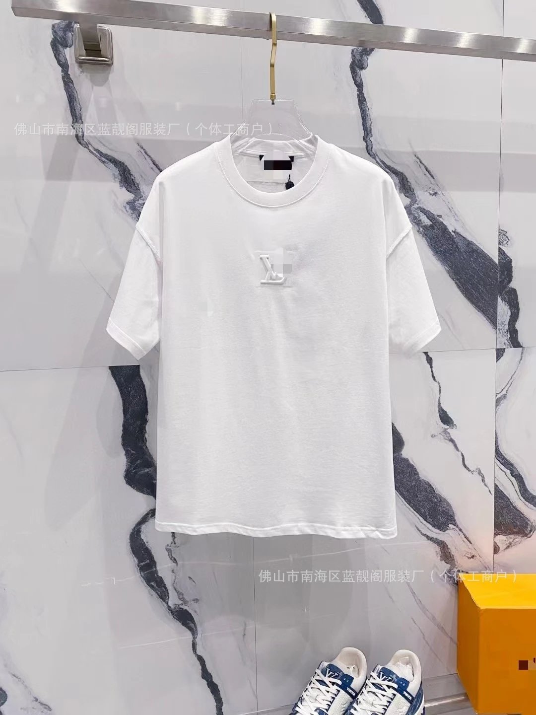 L03白色（立体浮雕）